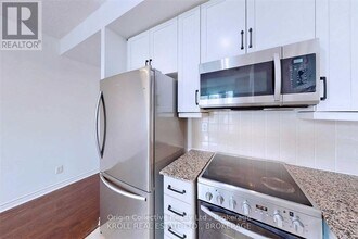 60 Byng Ave in Toronto, ON - Building Photo - Building Photo