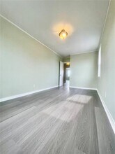 80-12 165th St in Queens, NY - Building Photo - Building Photo