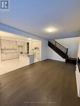 62 Gretzky Ave in Barrie, ON - Building Photo - Building Photo