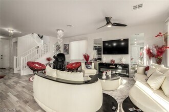 7801 Victoria Tower Ct in Las Vegas, NV - Building Photo - Building Photo