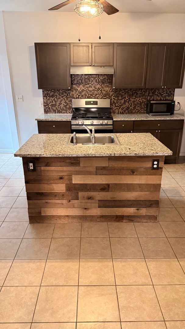 1702 Wrights Wy in Pittsburgh, PA - Building Photo - Building Photo