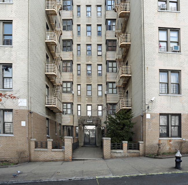 3235 Parkside Pl in Bronx, NY - Building Photo - Building Photo