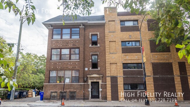 property at 1057 W Foster Ave