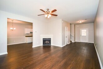 5040 Pioneer Pkwy in Mcdonough, GA - Building Photo - Building Photo