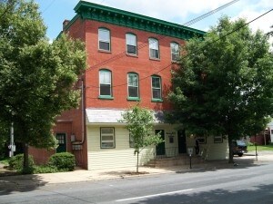 137 - 139 E Walnut St in Lancaster, PA - Foto de edificio