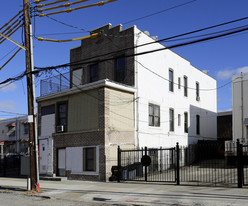 2877 W 20th St Apartments