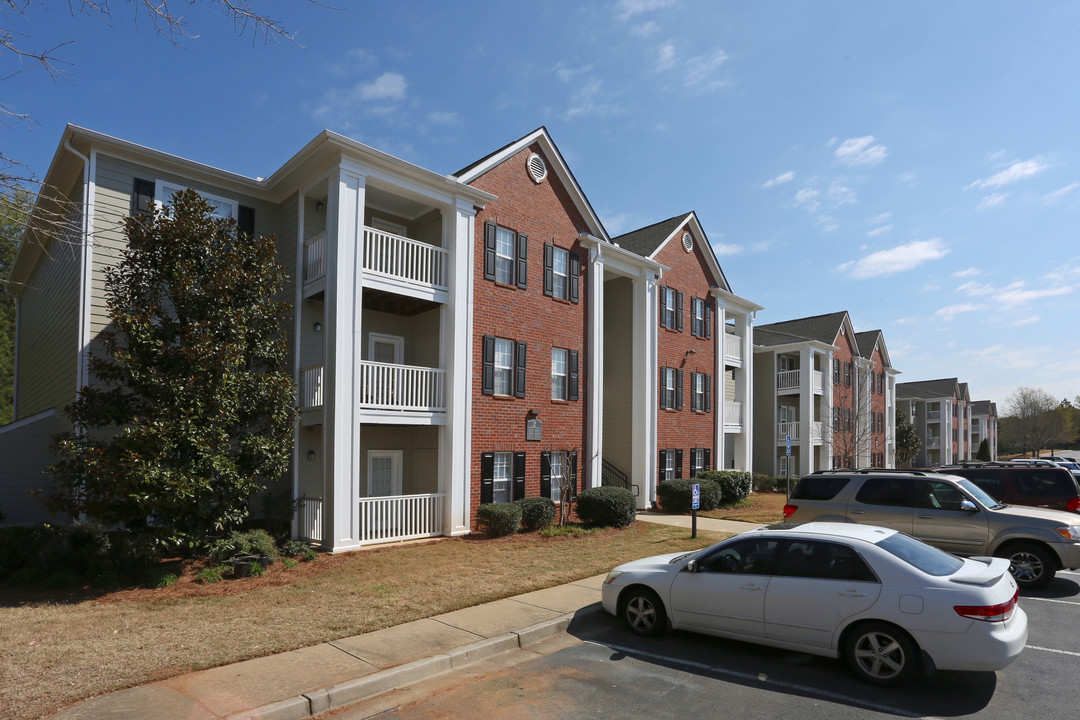 Hickory Falls in Villa Rica, GA - Building Photo