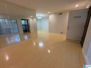 3101 Lorna Rd in Hoover, AL - Building Photo - Building Photo