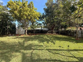 6411 SW 63rd Ct in South Miami, FL - Building Photo - Building Photo