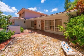 1541 Zuleta Ave in Coral Gables, FL - Building Photo - Building Photo