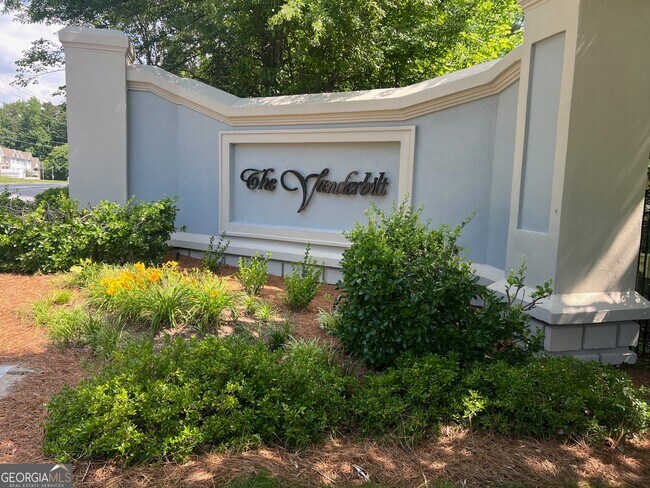 3071 Lenox Rd NE in Atlanta, GA - Building Photo - Building Photo