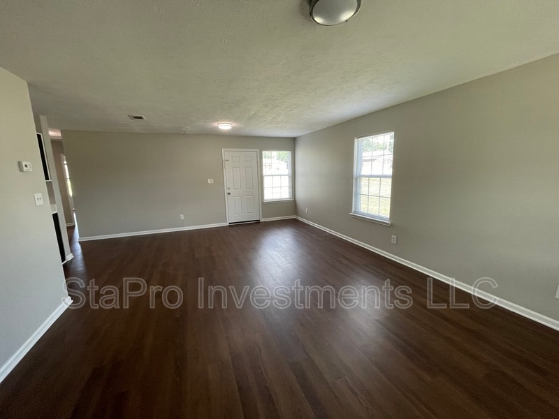 206 Village Pl in Smithville, TN - Building Photo