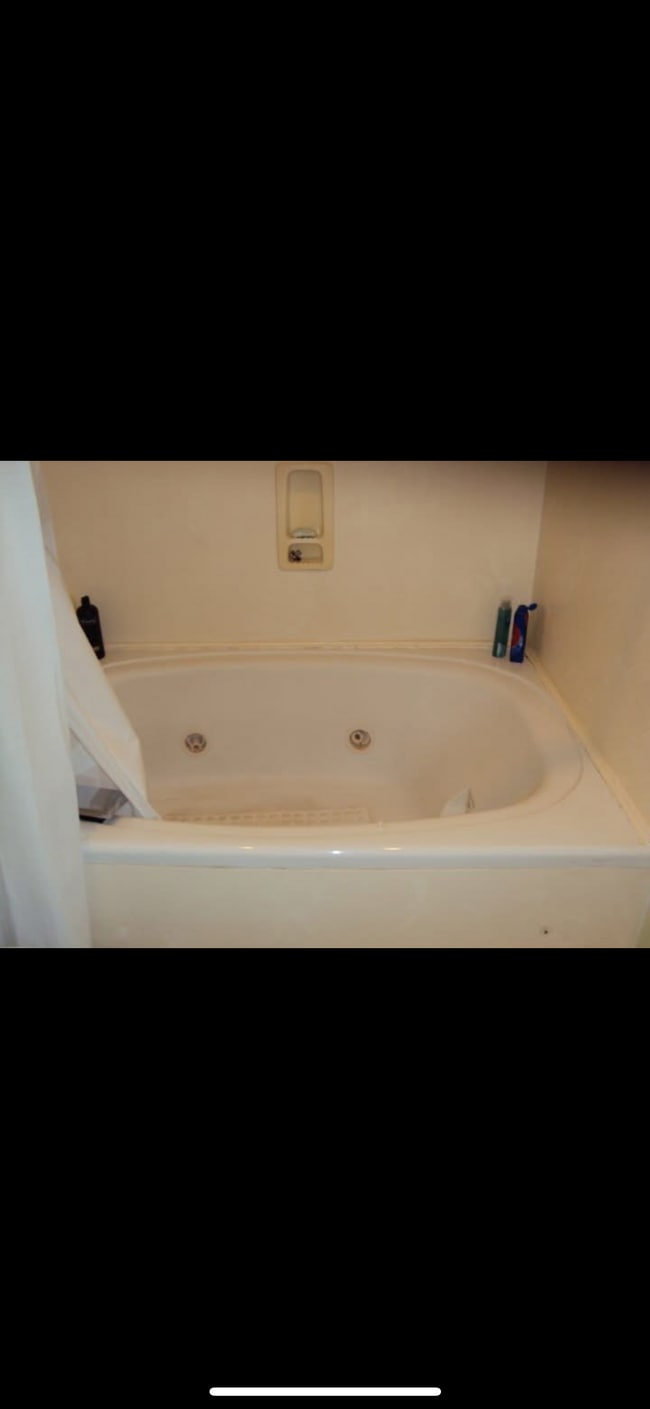 property at 2730 Brownsboro Rd