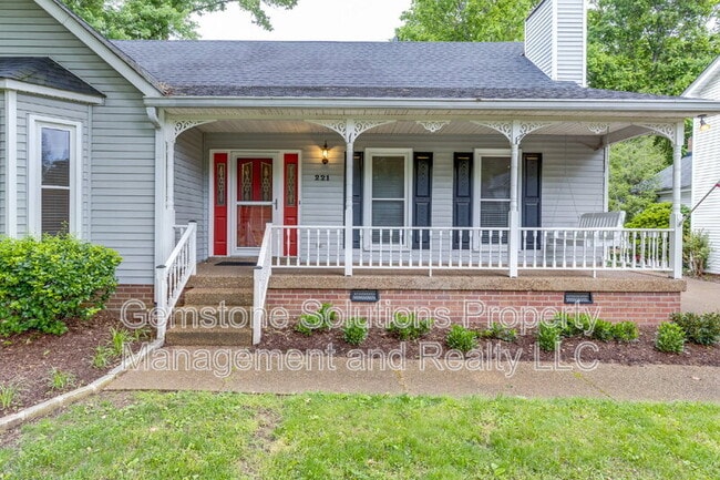 221 Adams Ct in Franklin, TN - Building Photo - Building Photo