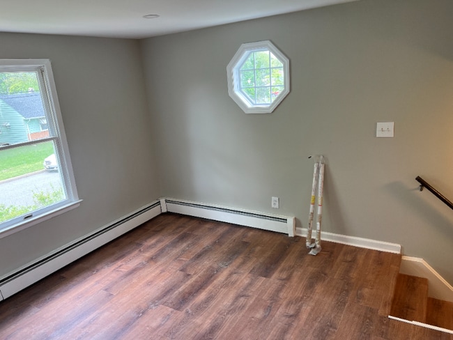 24 Steinhardt Ave in Old Bridge, NJ - Building Photo - Building Photo