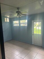 6692 Racquet Club Dr in Lauderhill, FL - Building Photo - Building Photo