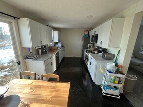 3523 Valley St in Omaha, NE - Foto de edificio - Building Photo