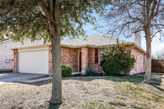 1405 Anna Lea Ln in Burleson, TX - Building Photo - Building Photo