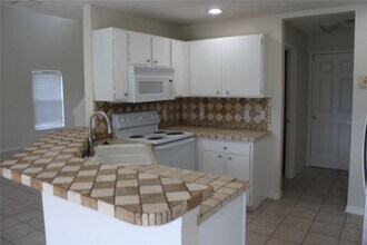 213 Southbridge Cir in Kissimmee, FL - Building Photo - Building Photo