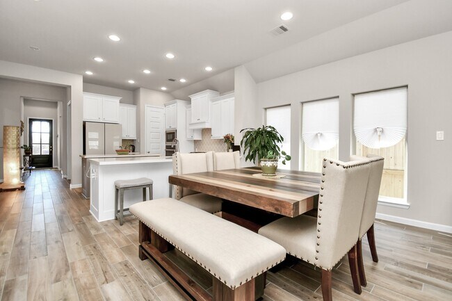 property at 5043 Morrison Dr