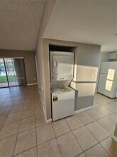 9987 Nob Hill Ln in Sunrise, FL - Building Photo - Building Photo