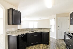 6211 Dawn Misty Ln in Houston, TX - Building Photo