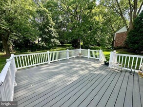 1213 Forestville Dr in Great Falls, VA - Building Photo - Building Photo