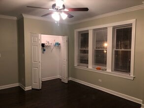 2007 N Lamon Ave, Unit 2N in Chicago, IL - Building Photo - Building Photo