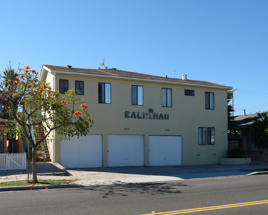 Bali Hali in Seal Beach, CA - Foto de edificio