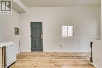 363 Barton St E in Hamilton, ON - Building Photo - Building Photo
