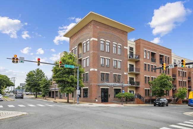 property at 181 E Reed Ave