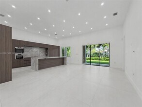 7733 SW 193rd St in Cutler Bay, FL - Building Photo - Building Photo