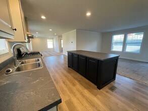 30 Bellwood Dr in Swartz Creek, MI - Foto de edificio - Building Photo