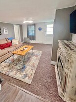 123 Mortimer St in Dunmore, PA - Building Photo