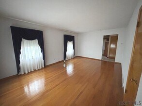 469 Duwell St in Johnstown, PA - Building Photo - Building Photo