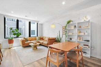 2612 University Pl NW in Washington, DC - Building Photo - Building Photo