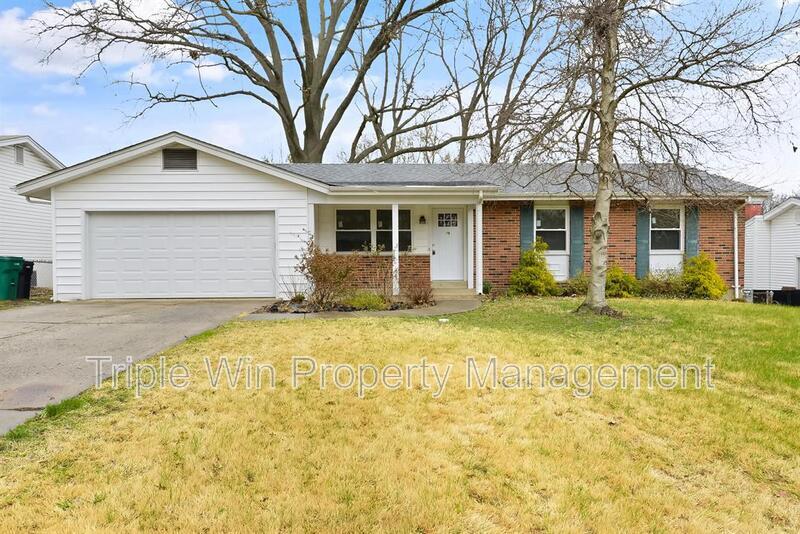 2041 Northaire Ln in St. Louis, MO - Building Photo