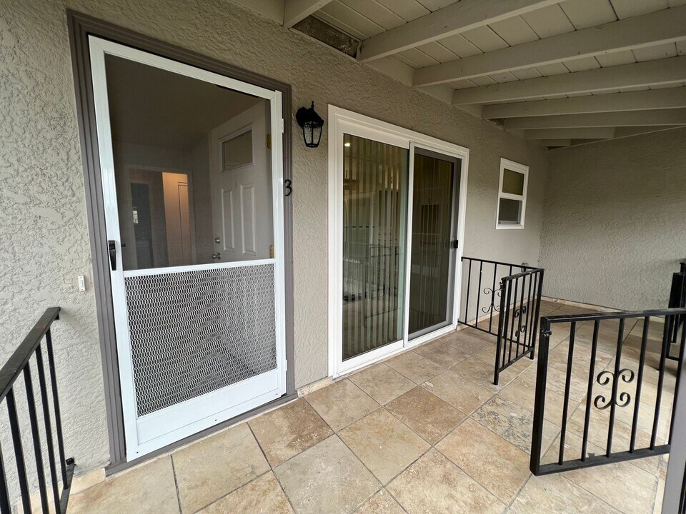 1612 Mendenhall Dr in San Jose, CA - Building Photo