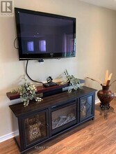 72 Booker Dr in Ajax, ON - Building Photo - Building Photo