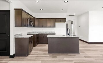 506 Victoria Wy in Franklin, KY - Building Photo - Building Photo