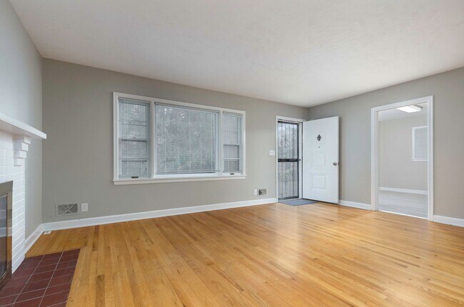 1411 Herr Ln in Louisville, KY - Building Photo - Building Photo