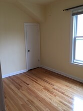 1463 W Montrose Ave, Unit 1 in Chicago, IL - Foto de edificio - Building Photo