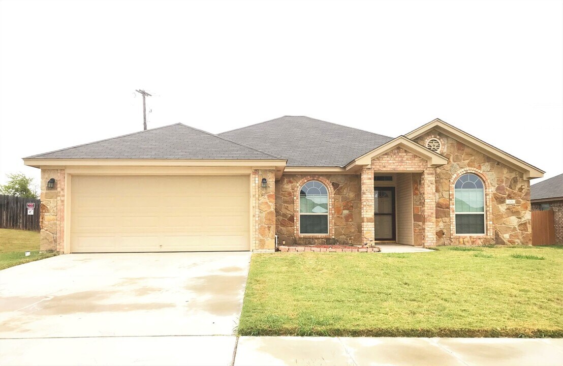 601 W Little Dipper Dr in Killeen, TX - Building Photo