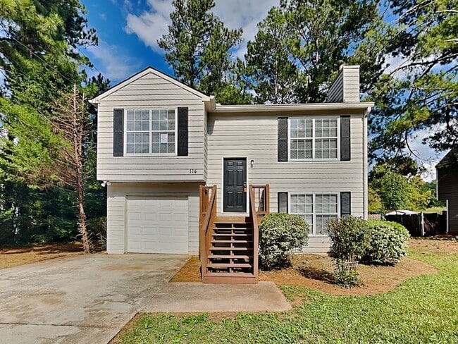 property at 114 Hampton Oaks Dr