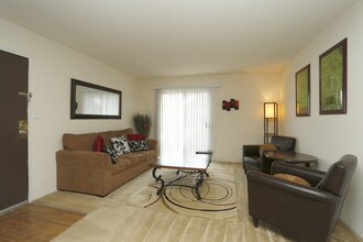 Willowstone in Denver, CO - Building Photo - Interior Photo