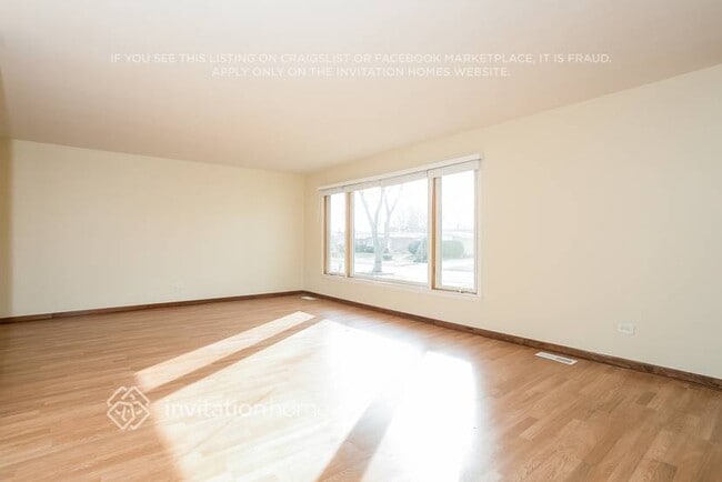 1035 Iowa St in Glenwood, IL - Foto de edificio - Building Photo