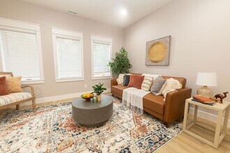 717 N Grant St in Bloomington, IN - Building Photo - Building Photo