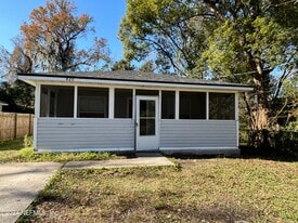 420 Sunshine St in Jacksonville, FL - Building Photo