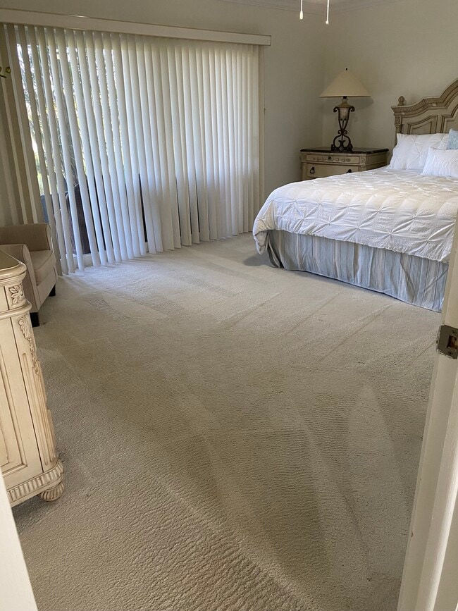 372 Palm Dr, Unit 4 in Naples, FL - Building Photo - Building Photo