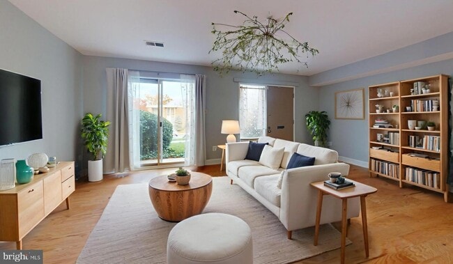 2625 Wagon Dr, Unit 146 in Alexandria, VA - Foto de edificio - Building Photo